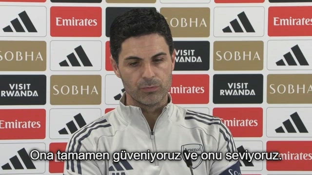 Arteta Sakayı inanılmaz bir oyuncu olarak övdü ve Moyesi Premier Ligin en büyük isimlerinden biri olarak nitelendirdi..mp4
